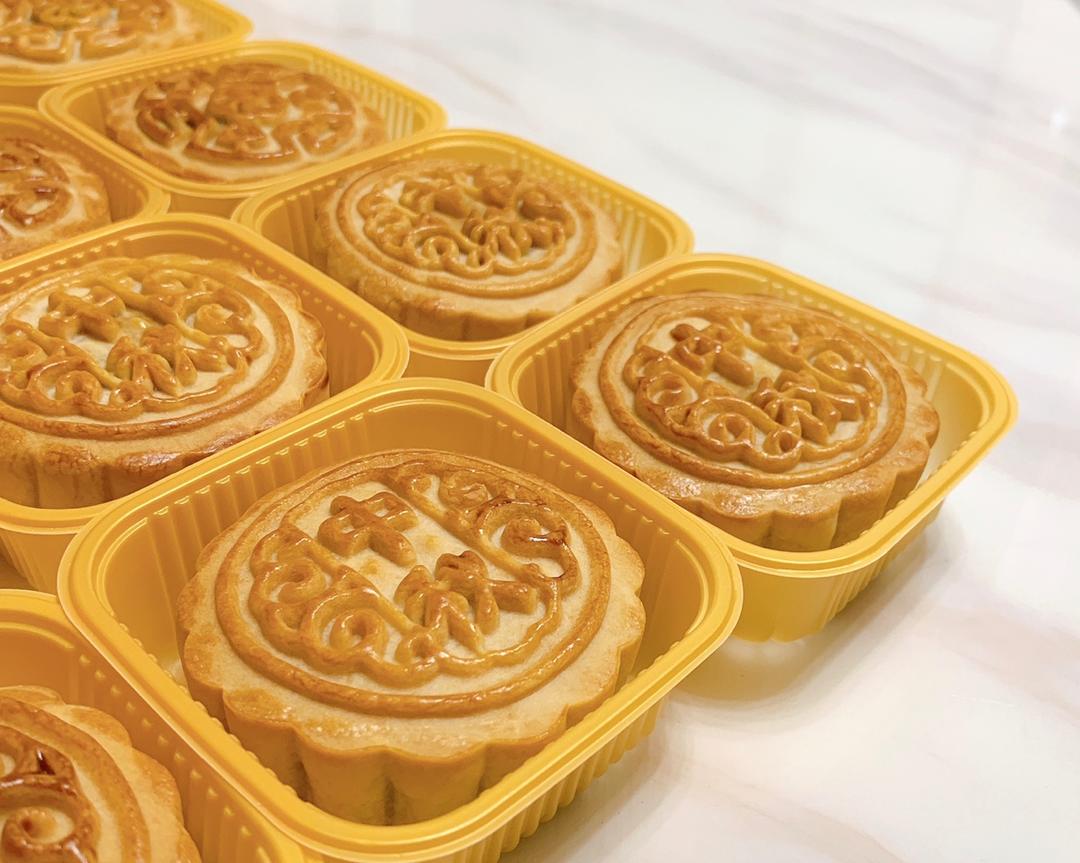 广式豆沙/莲蓉蛋黄月饼