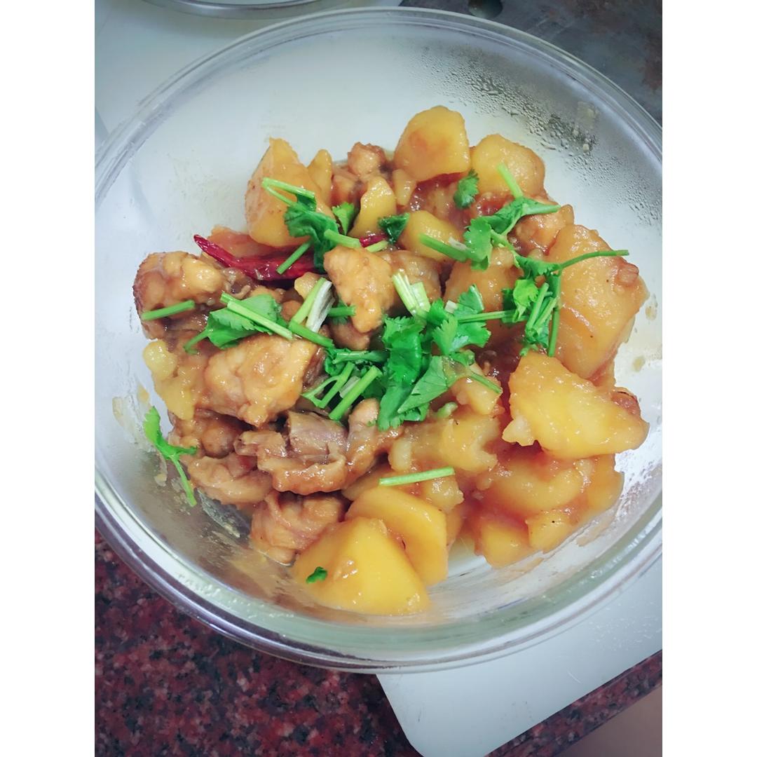 土豆炖鸡块