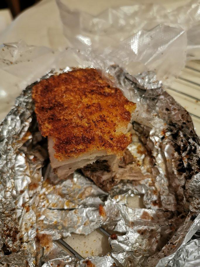 多次失败，越挫越勇终于做出来了广式脆皮烧肉