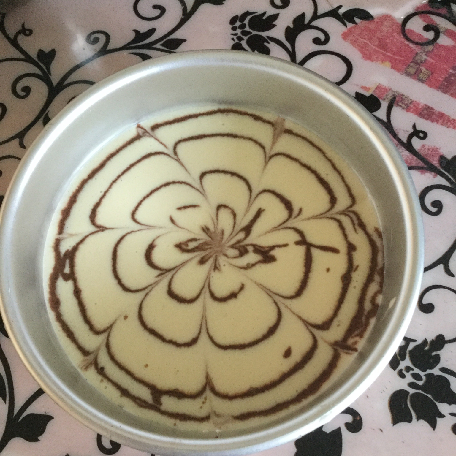 双色拉花戚风蛋糕