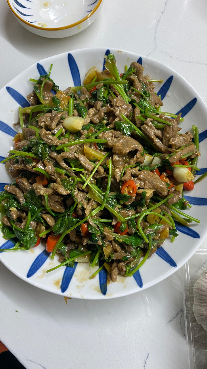 小炒牛肉（肉嫩味香）