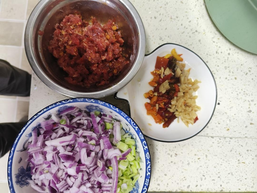 芹菜牛肉末「下饭神器」