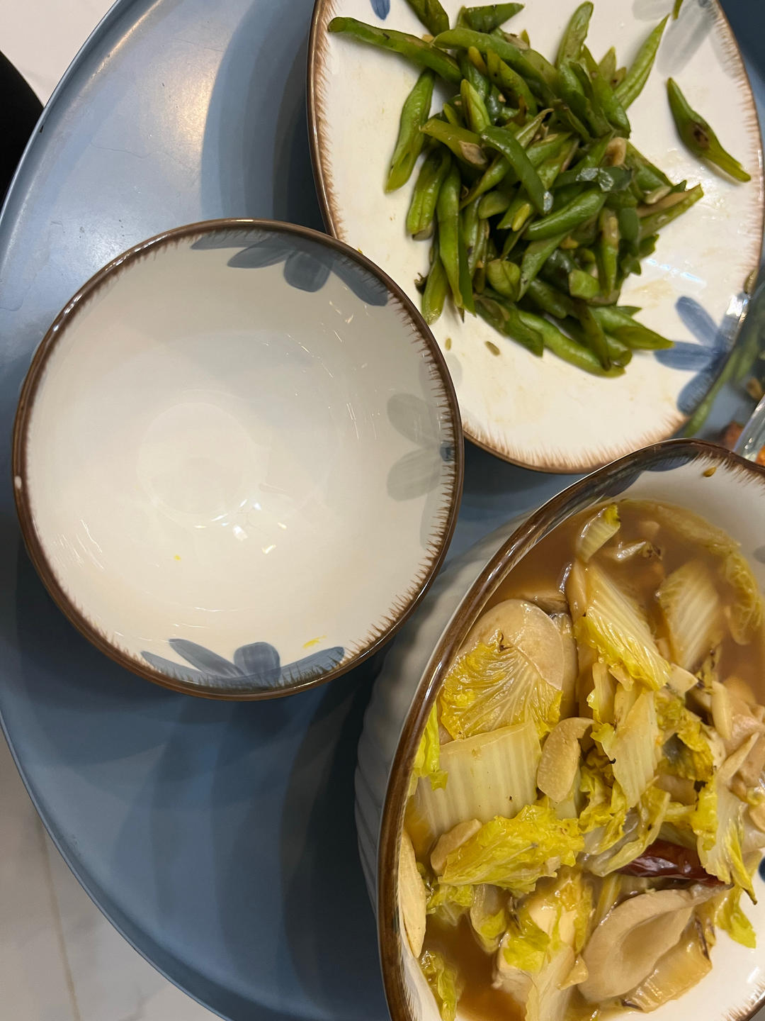 家常白菜粉条炖豆腐
