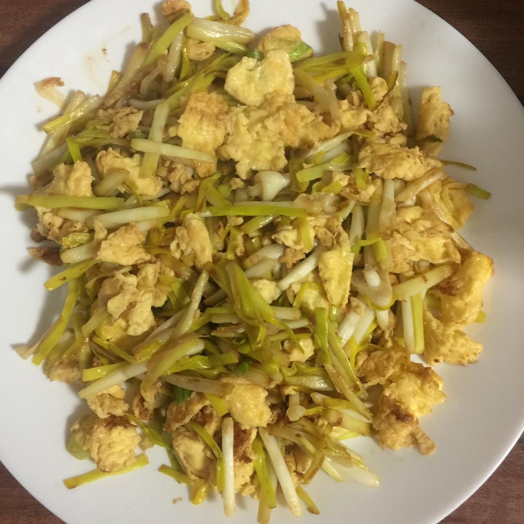 蒜苗炒鸡蛋