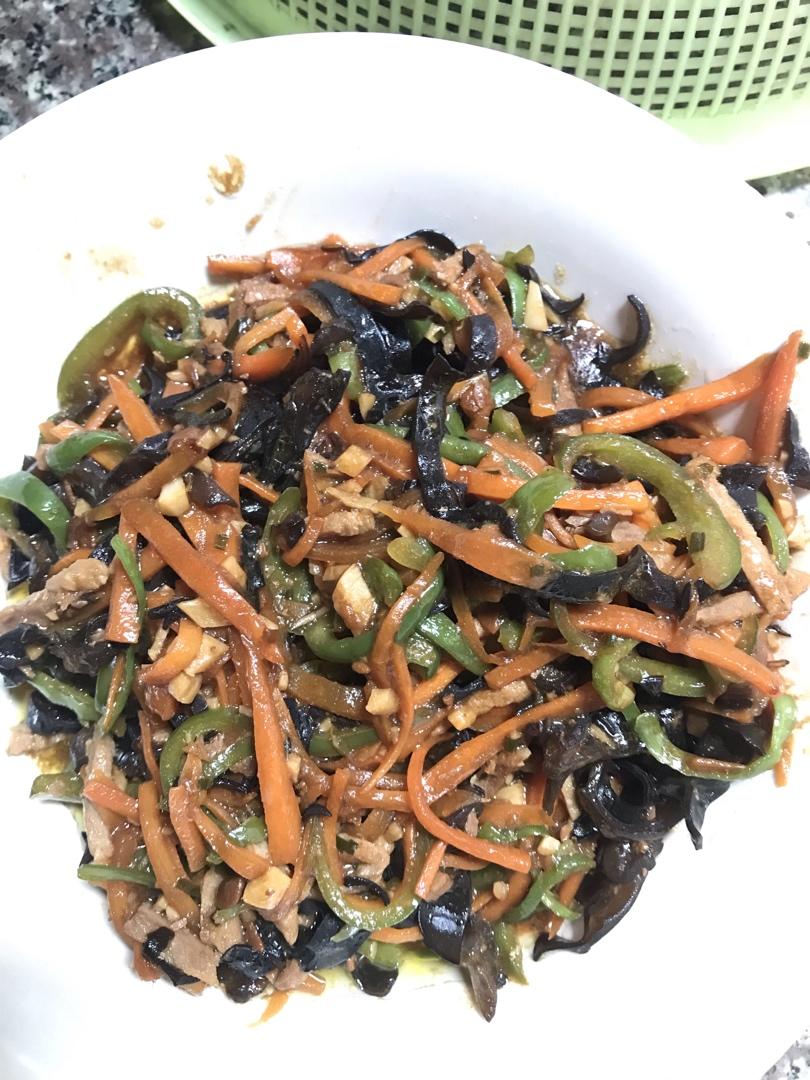 看了就会做的超级下饭菜～鱼香肉丝