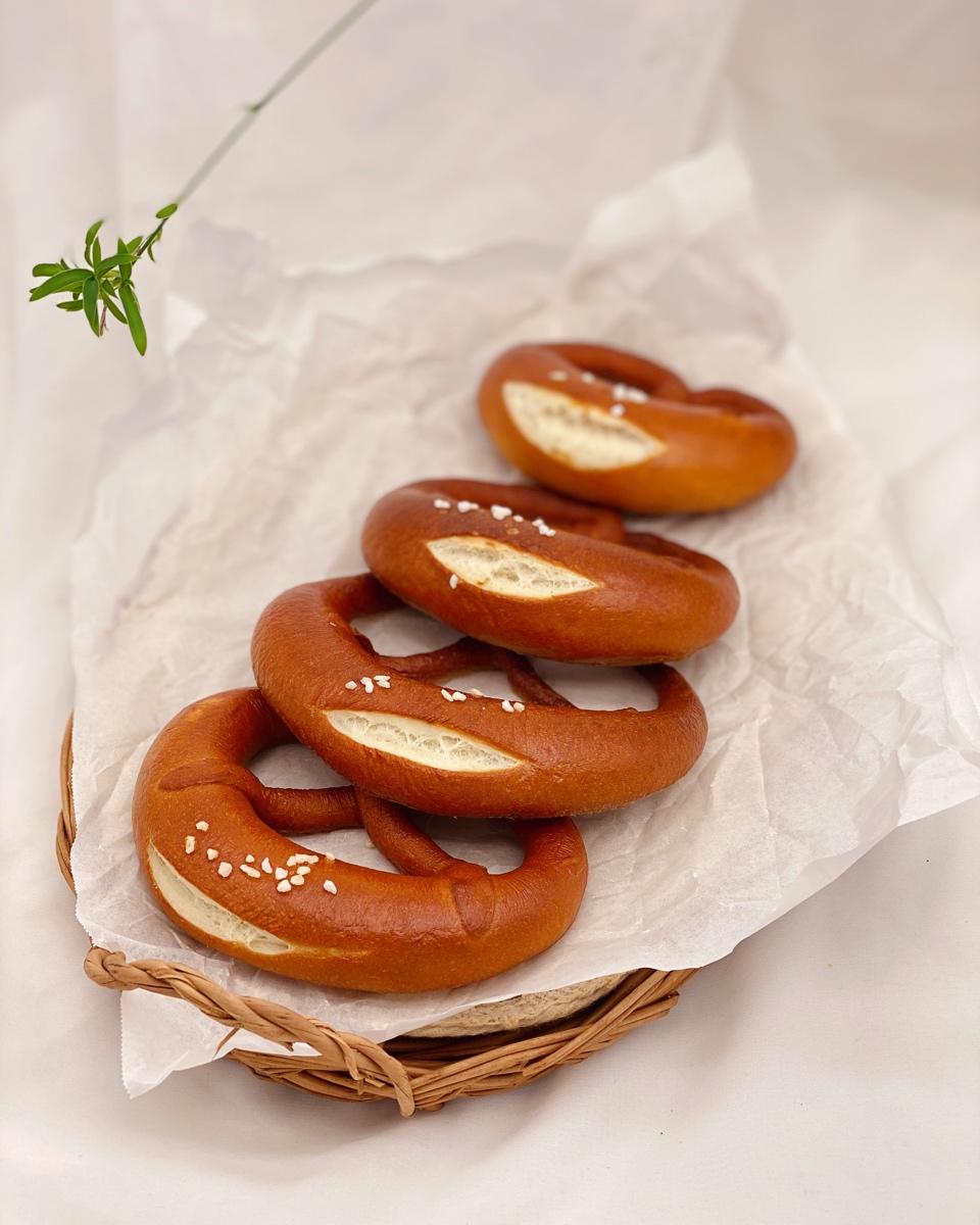 德国结、碱水红豆棒面包！