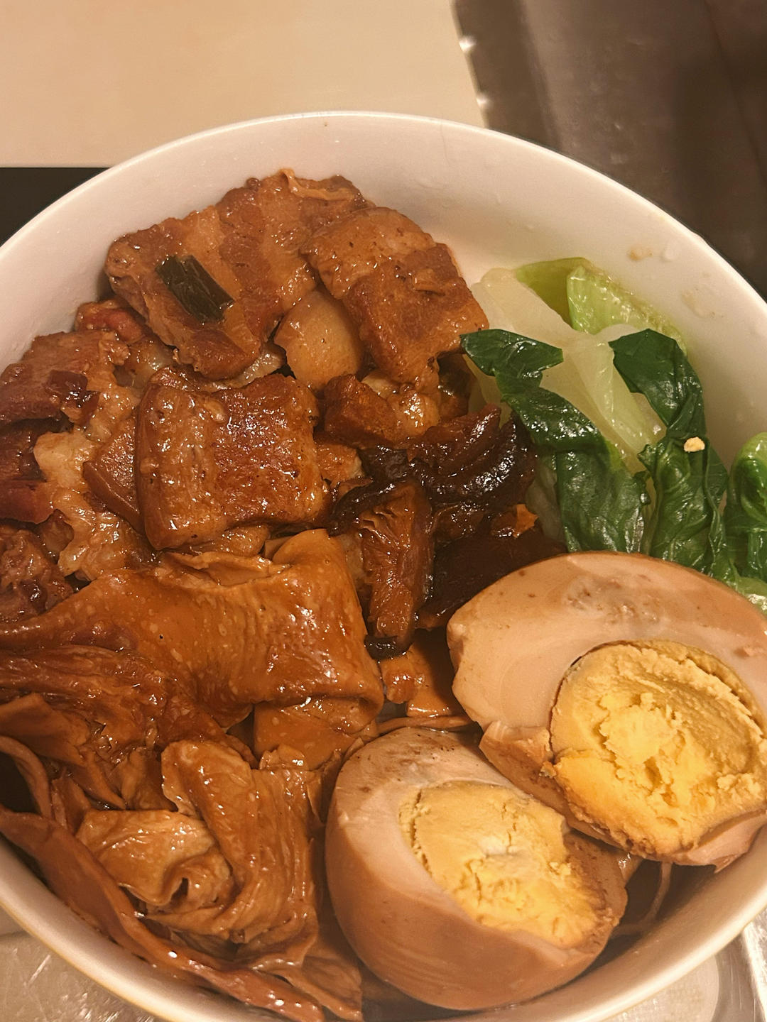 超好吃香菇油豆皮卤肉饭