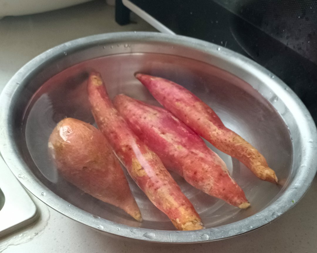 【记录自用】超甜烤红薯大法的做法 步骤1