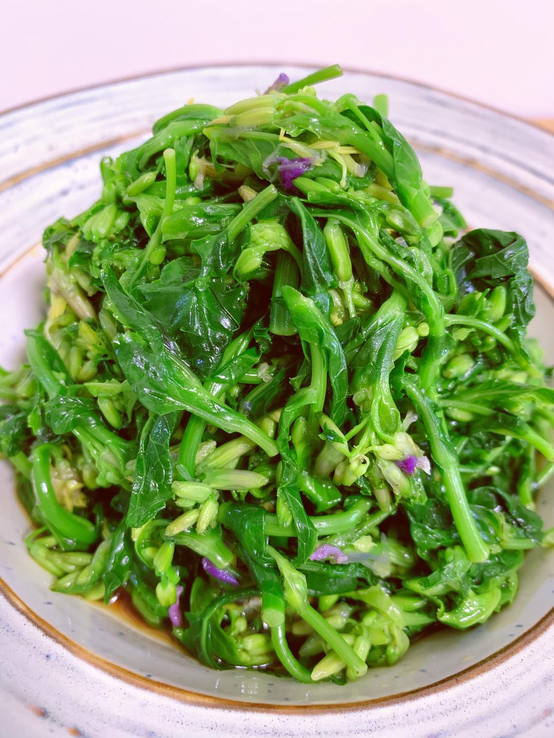 凉拌二月兰的做法 步骤3