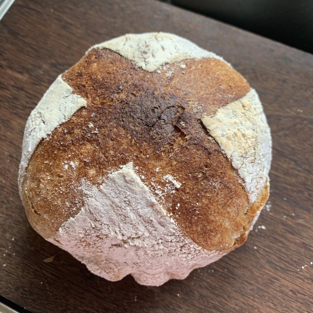 欧包，高含水，王后粉，石板，铸铁锅，迷你烤箱