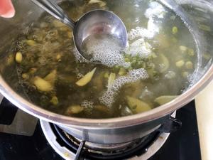 败火版-菊花金银花绿豆百合汤的做法 步骤3