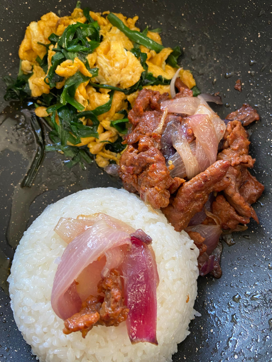 洋葱炒牛肉