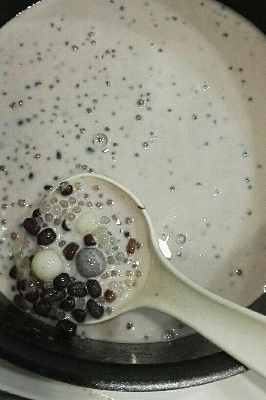 红豆椰汁西米露