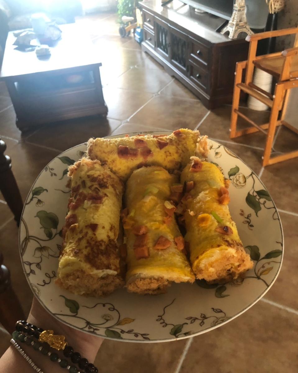 儿童早餐—肉松吐司卷