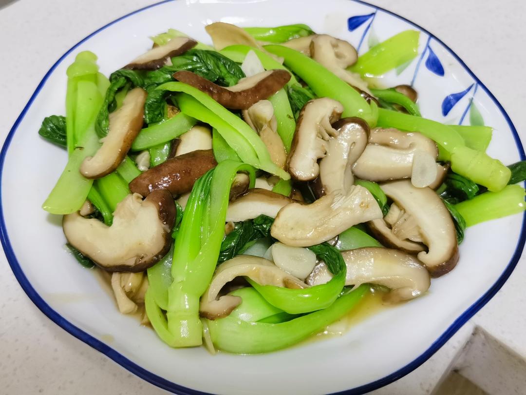 香菇油菜（简单快手）