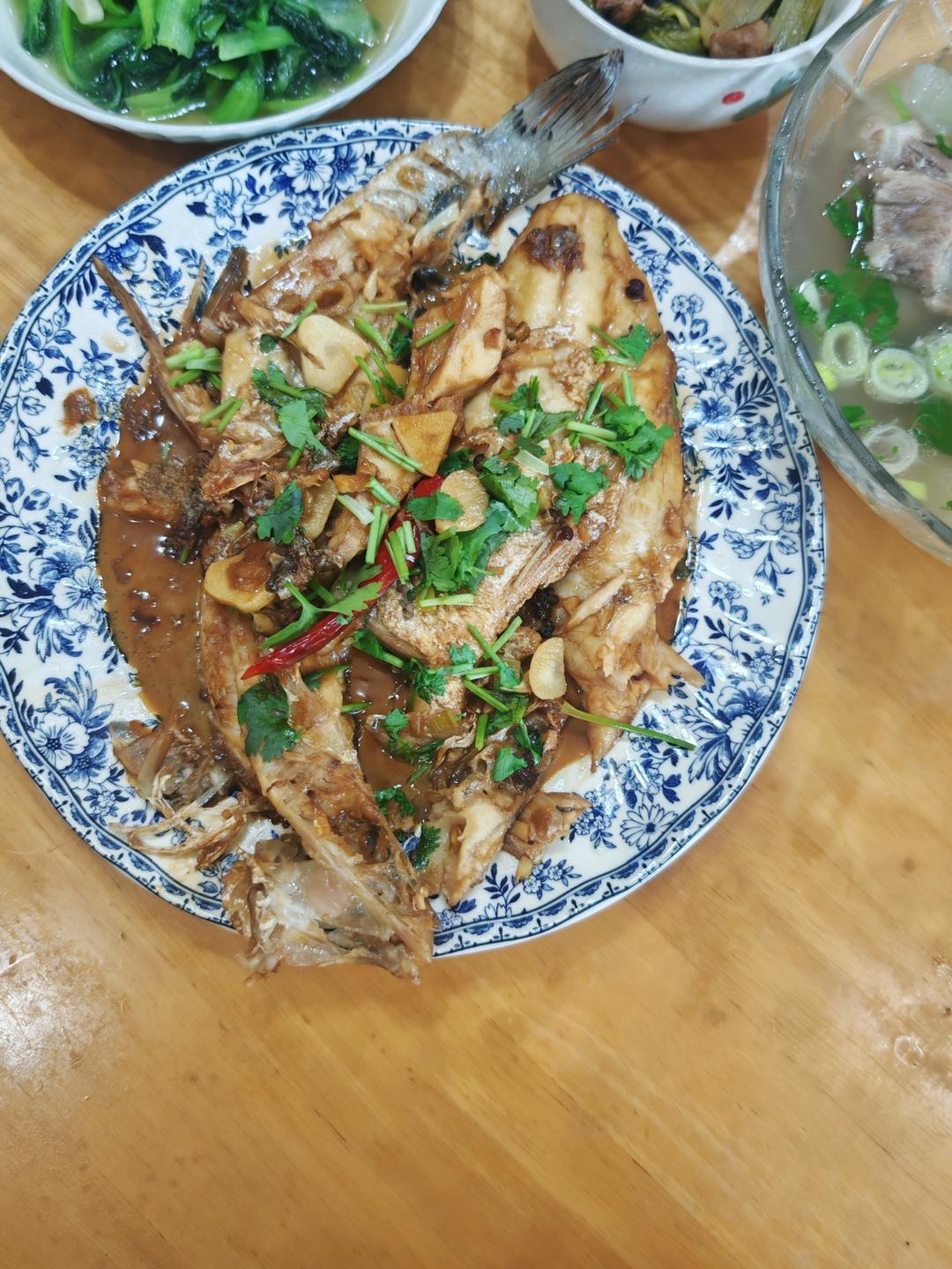 家常红烧鱼