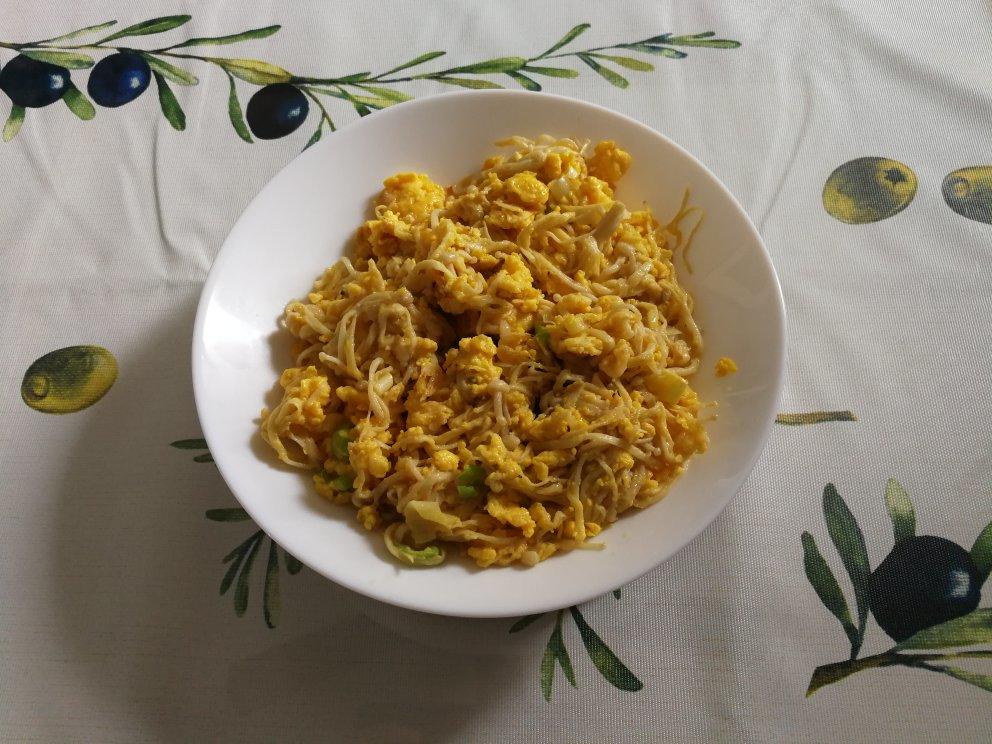 金针菇炒蛋
