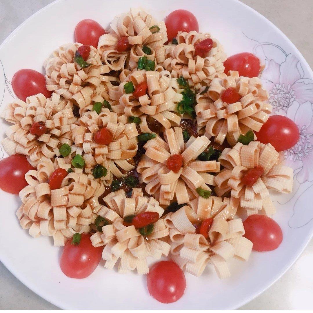 2020-05-11 12:15:47赞花开富贵豆腐皮