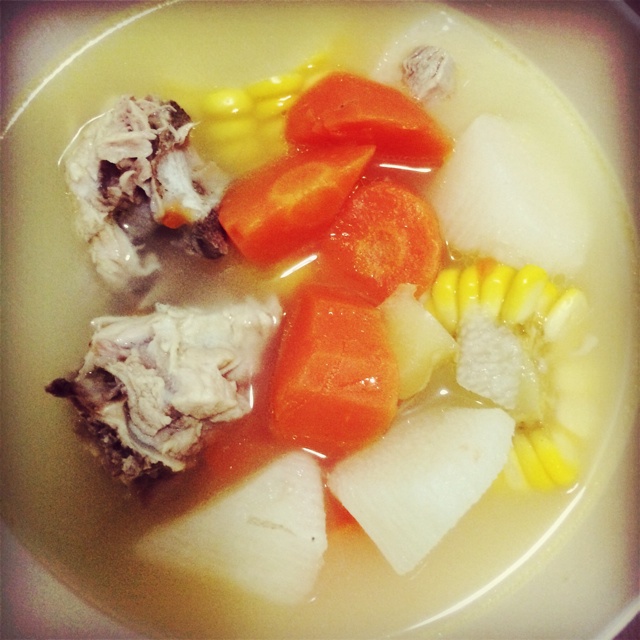 山药玉米排骨汤