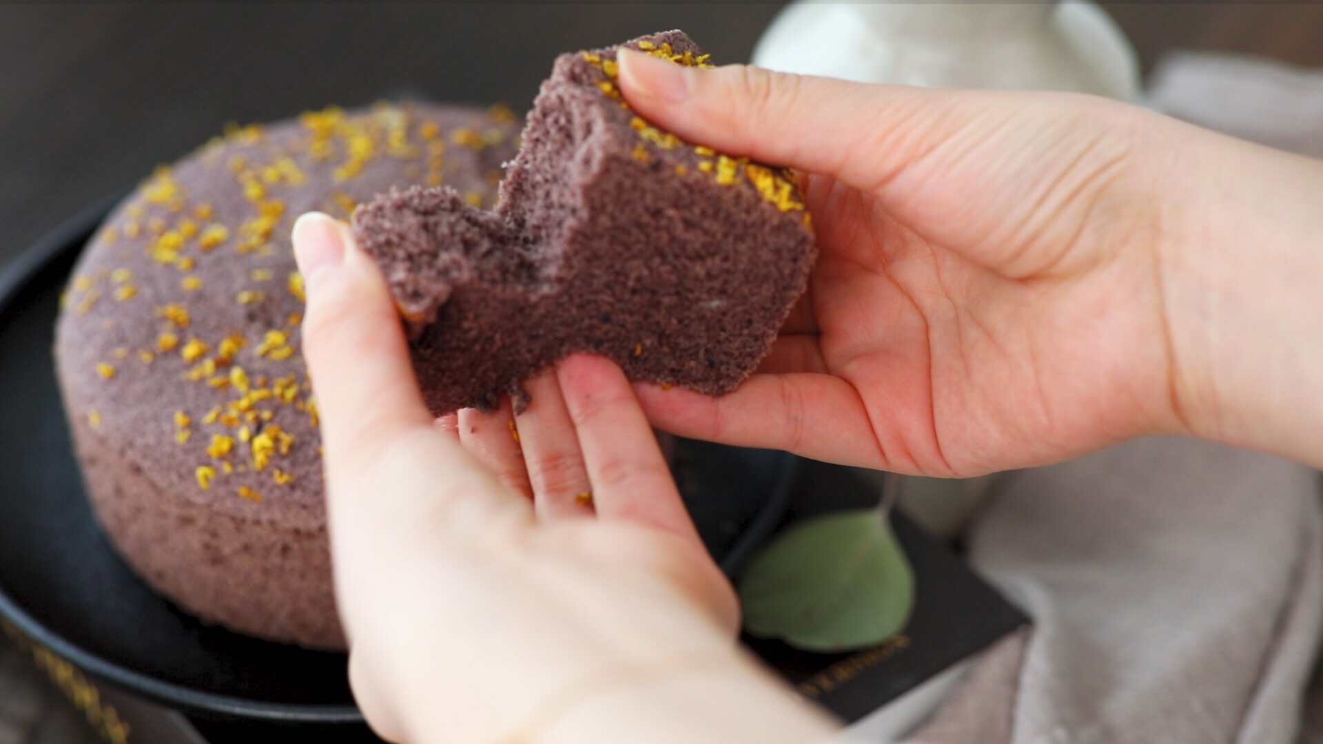 柔软绵密的桂花黑米糕的做法 步骤17