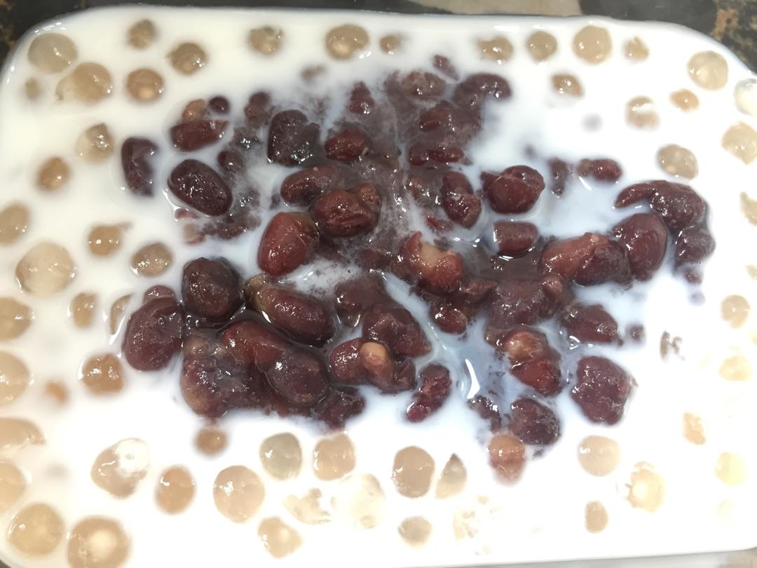 红豆牛奶西米露