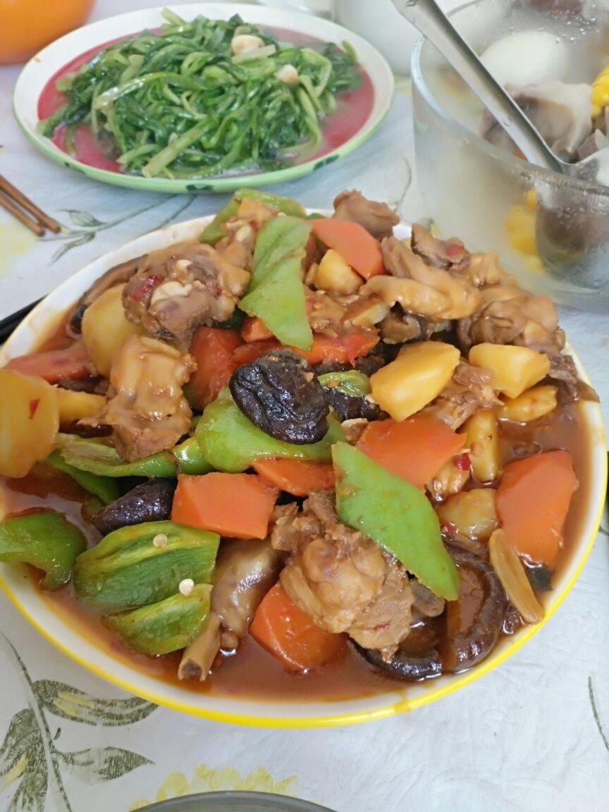 大盘鸡 Xin Jiang Chicken
