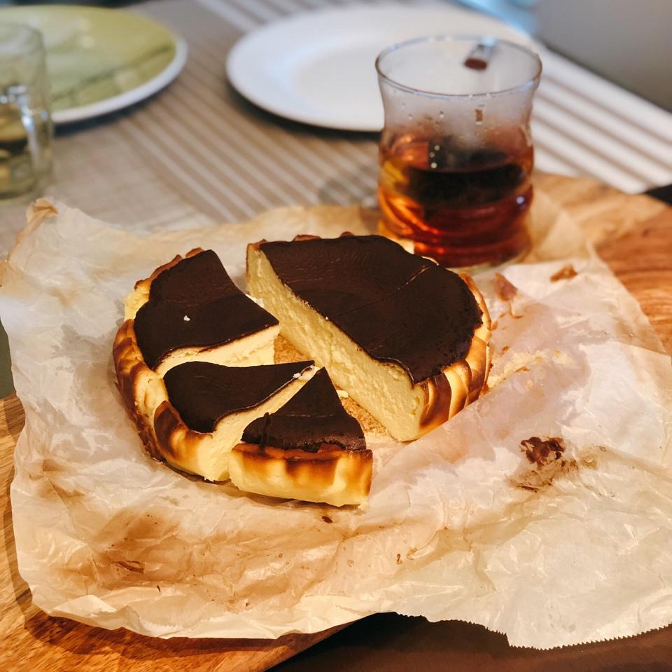 巴斯克式烤芝士蛋糕[超简单][搬运]