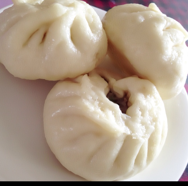 牛奶肉包