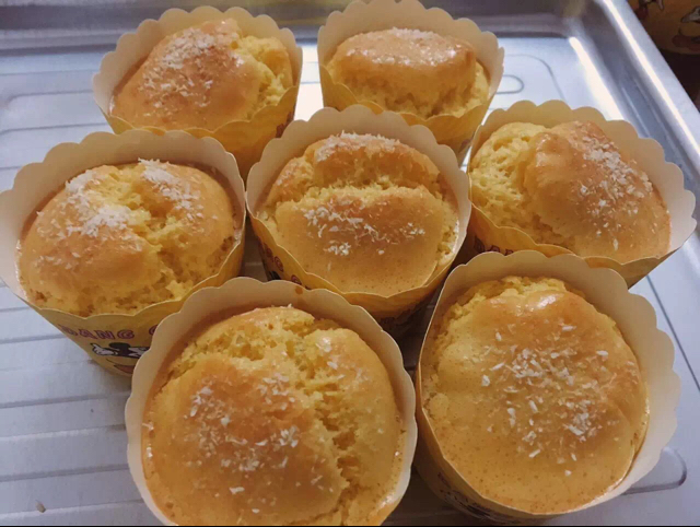 不会回缩的纸杯蛋糕--海氏烤箱定制