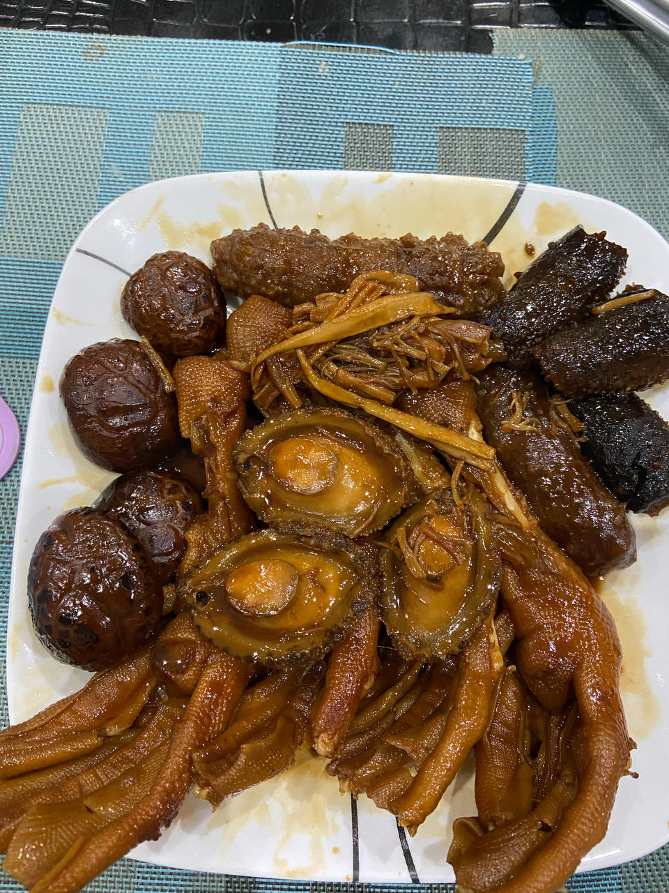 鲍汁鹅掌