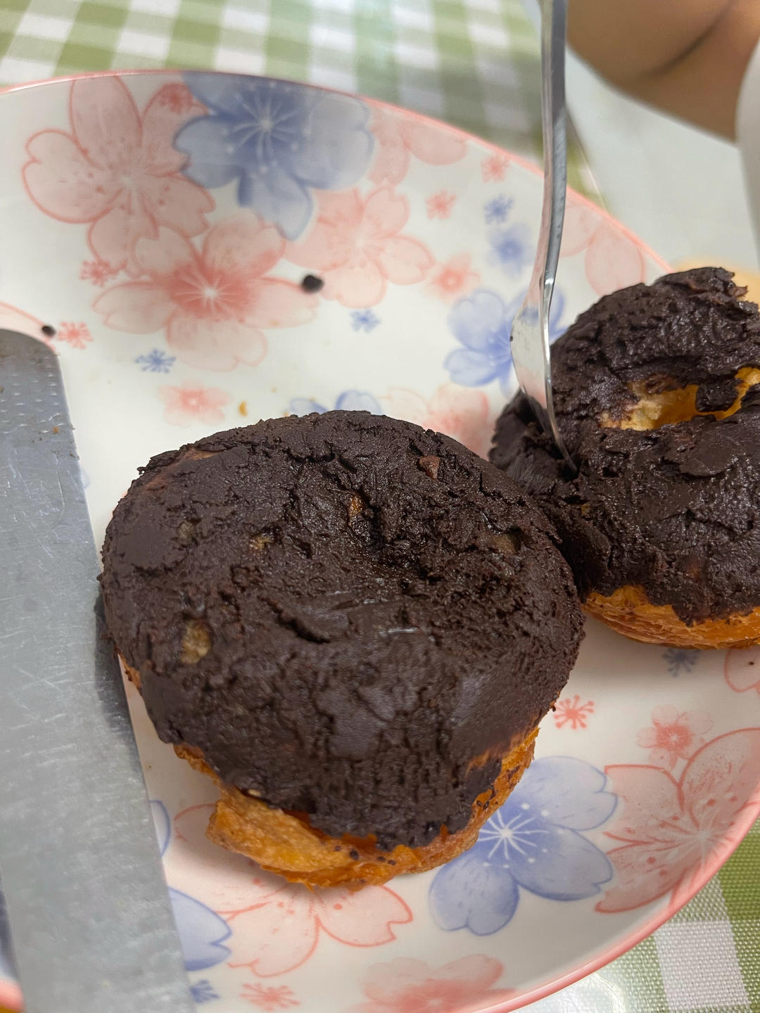 好看又好吃的巧克力甜甜圈，手把手教你做