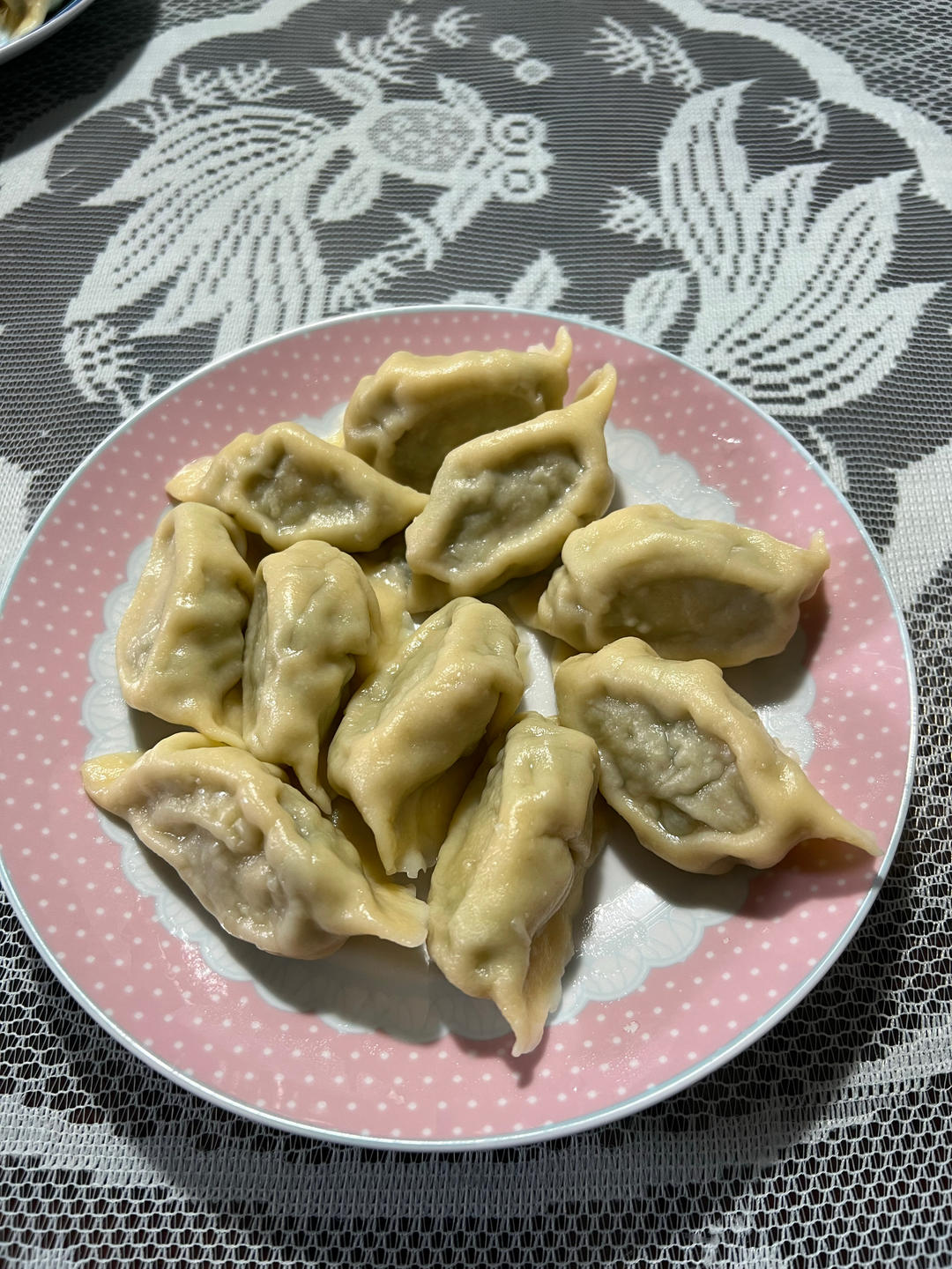 来，尝个鲜儿！ 【蒲公英水饺】