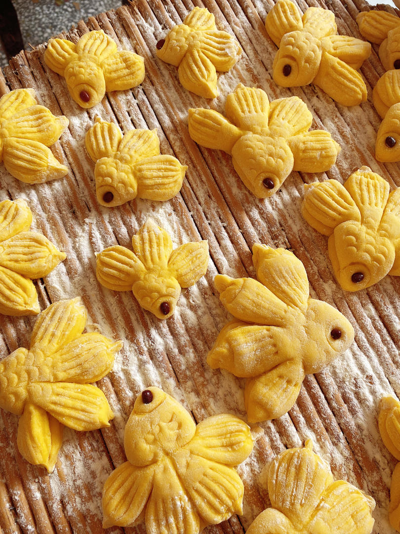 南瓜、紫薯花样馒头