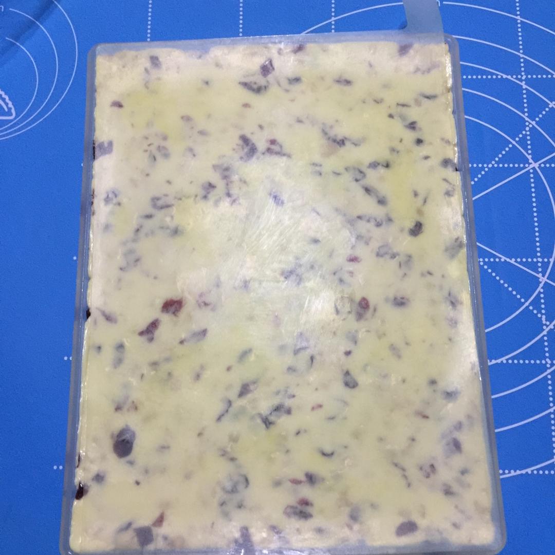 花生牛轧糖-蔓越莓牛扎糖