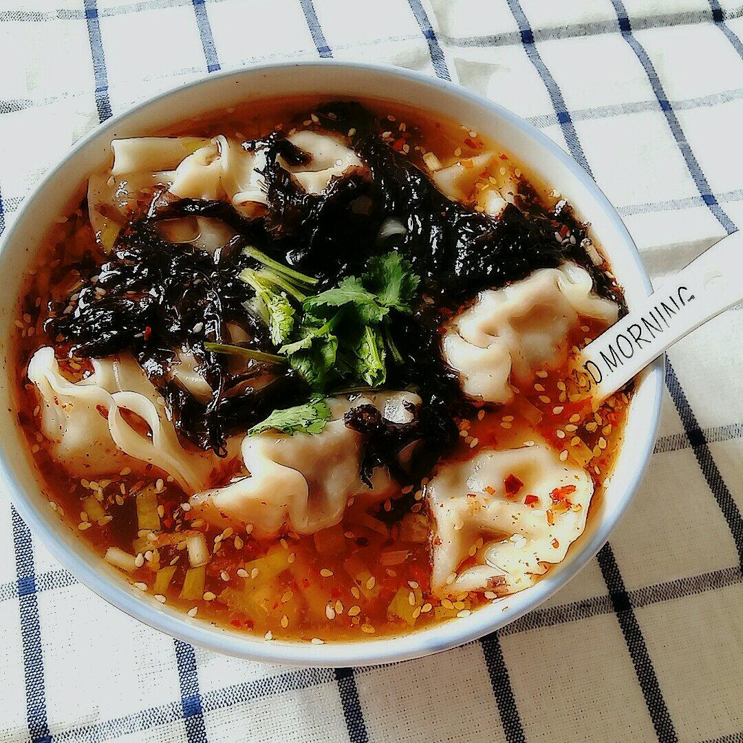 酸汤饺子
