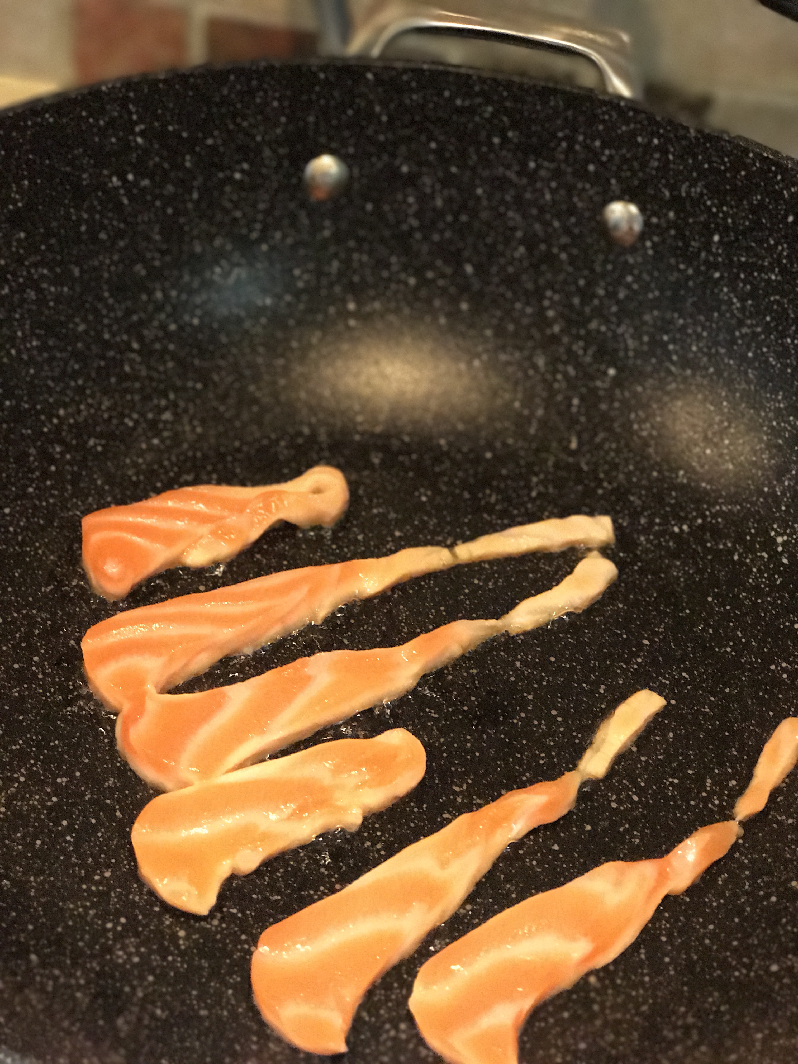 三文鱼芡实炒饭的做法 步骤4