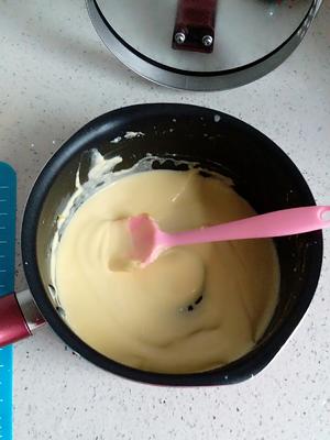 奶酪牛奶水果挞
（挞皮可以用酥皮的方法）的做法 步骤18