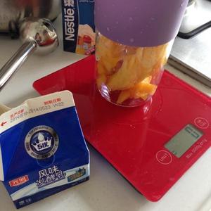 芒果酸奶慕斯加镜面 （8寸）的做法 步骤1