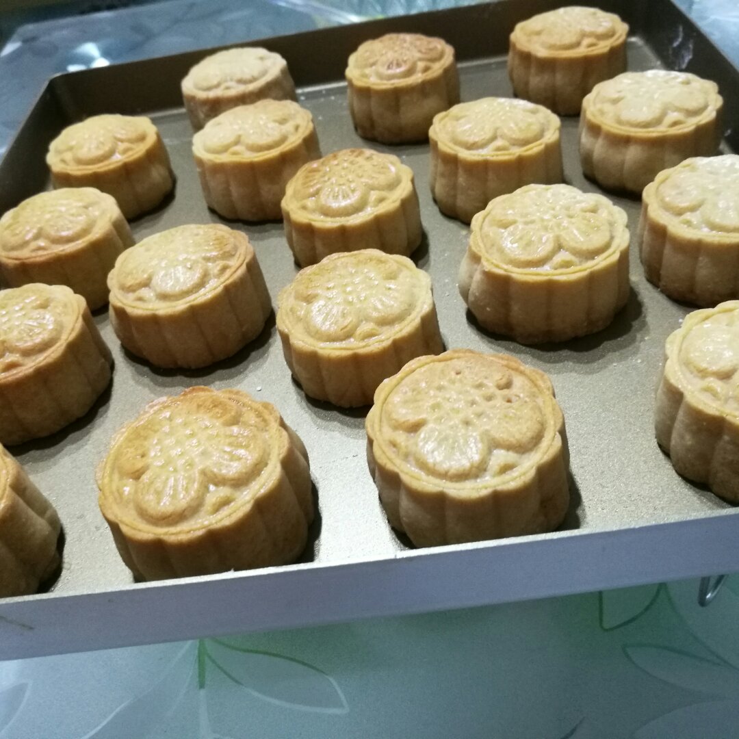 金沙奶黄月饼