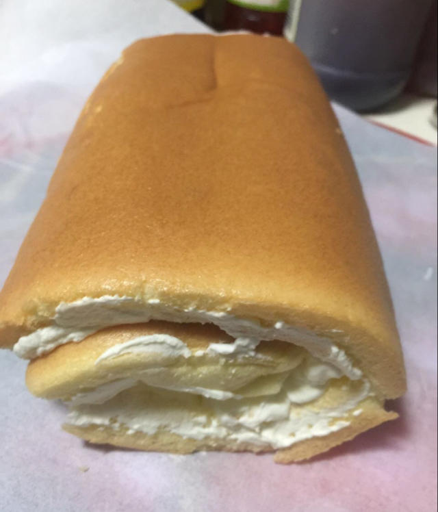 戚风奶油蛋糕卷
