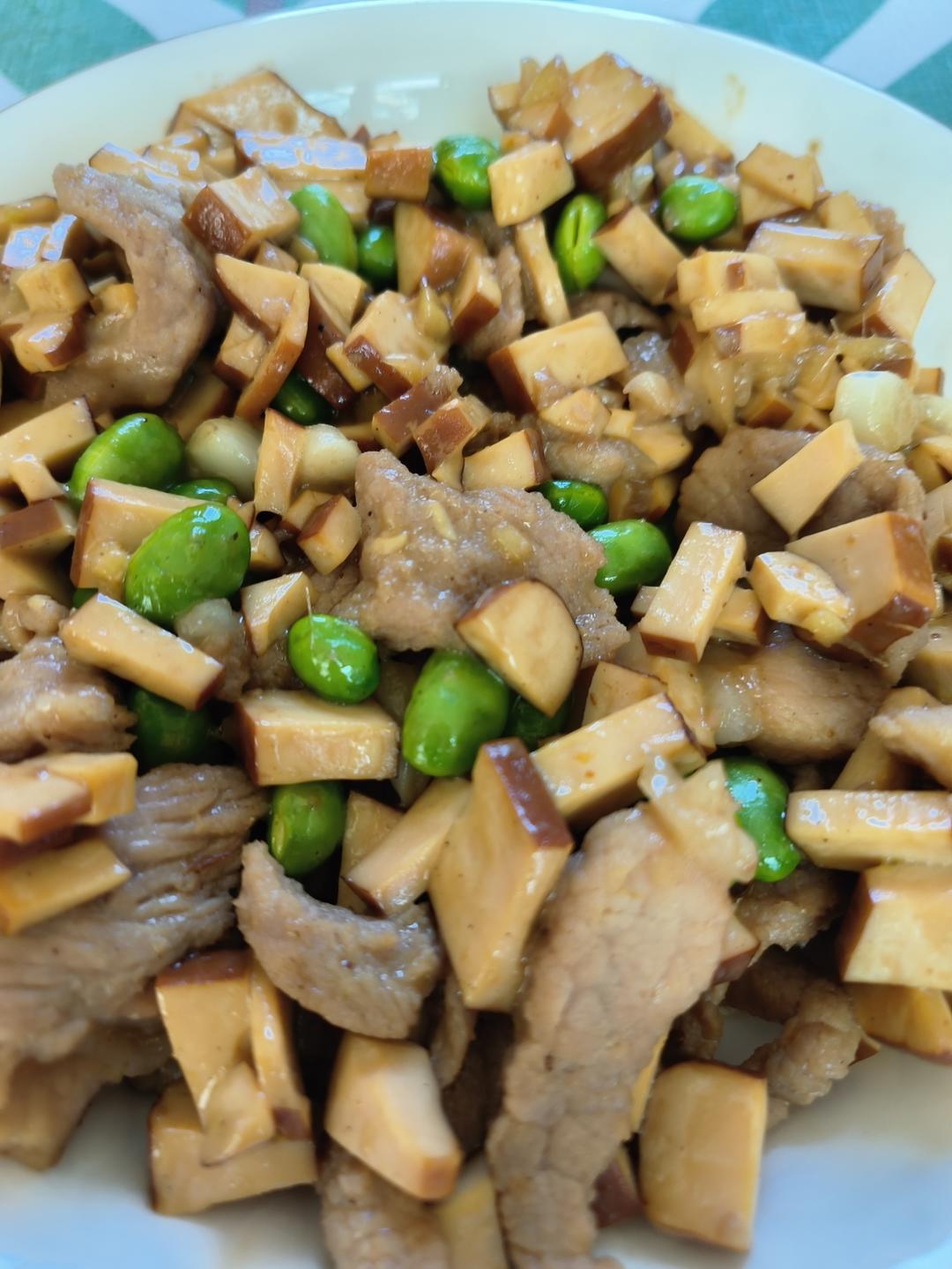 超下饭的毛豆米干子炒肉