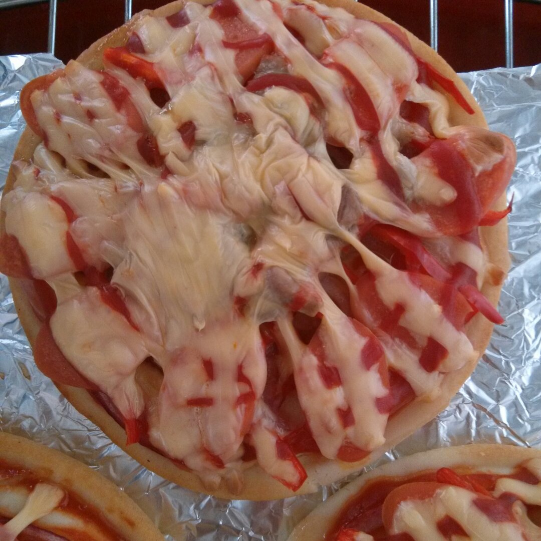 8寸纯手工什锦披萨