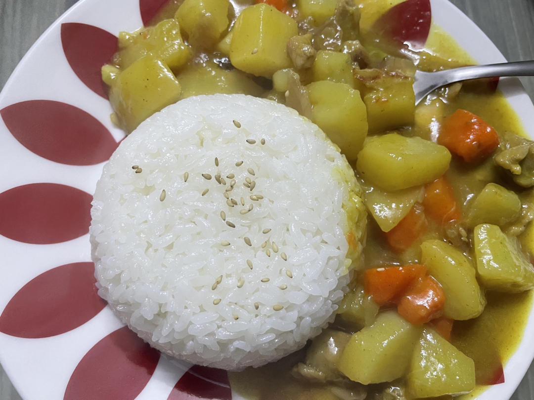 咖喱鸡肉饭