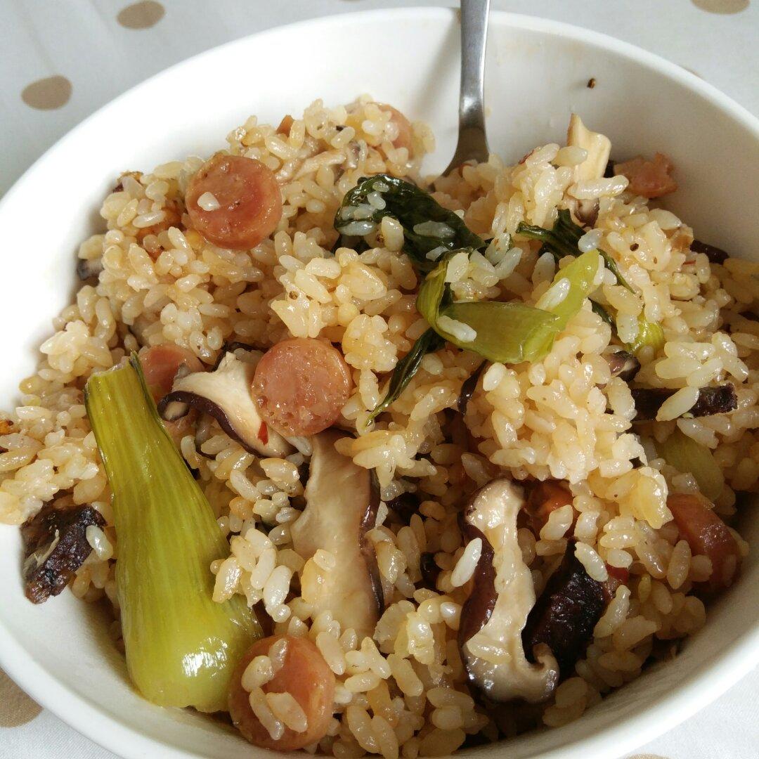 电饭锅版香菇腊肠饭