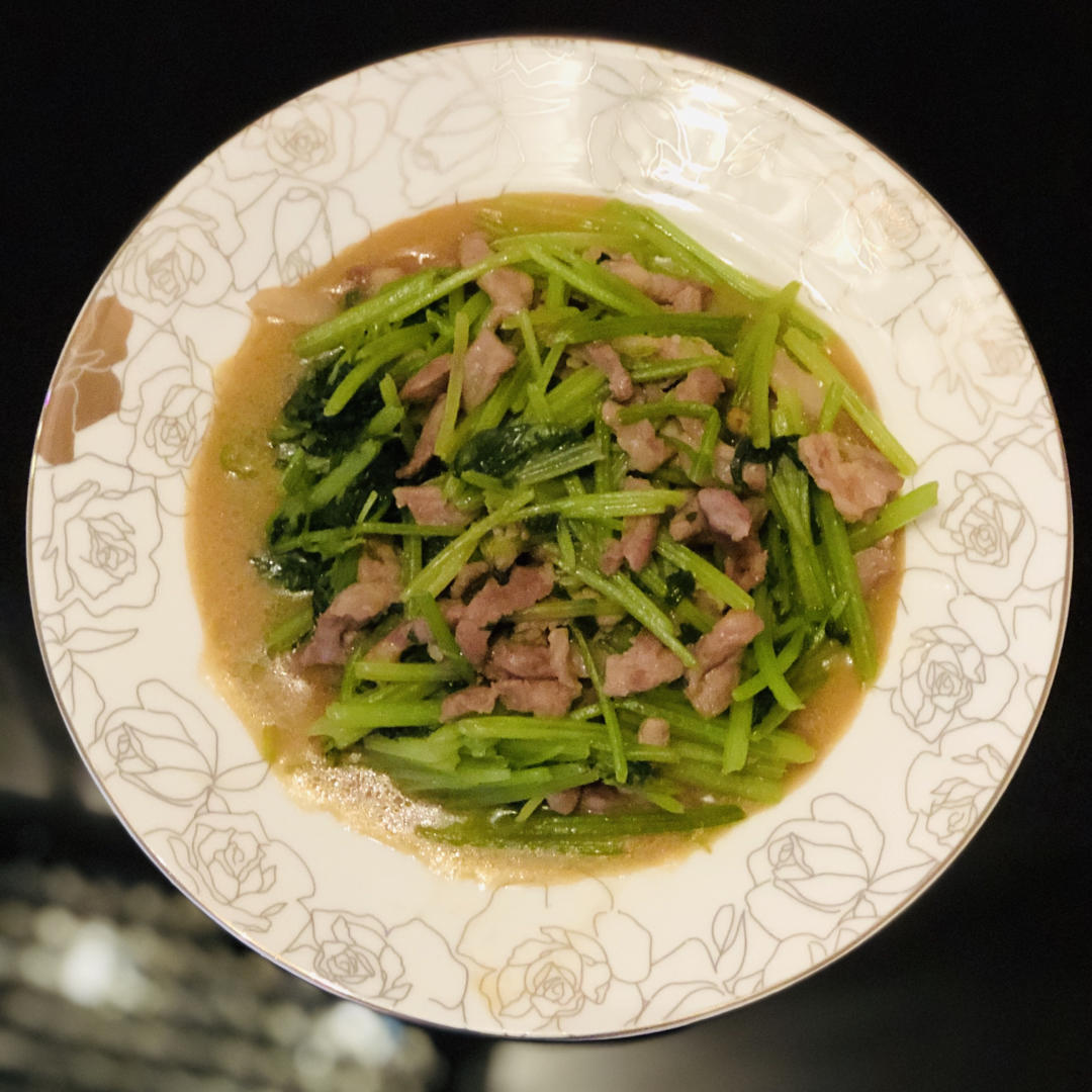 芹菜炒肉丝