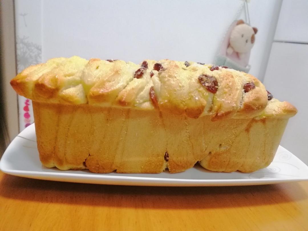 手撕蔓越莓炼乳吐司
