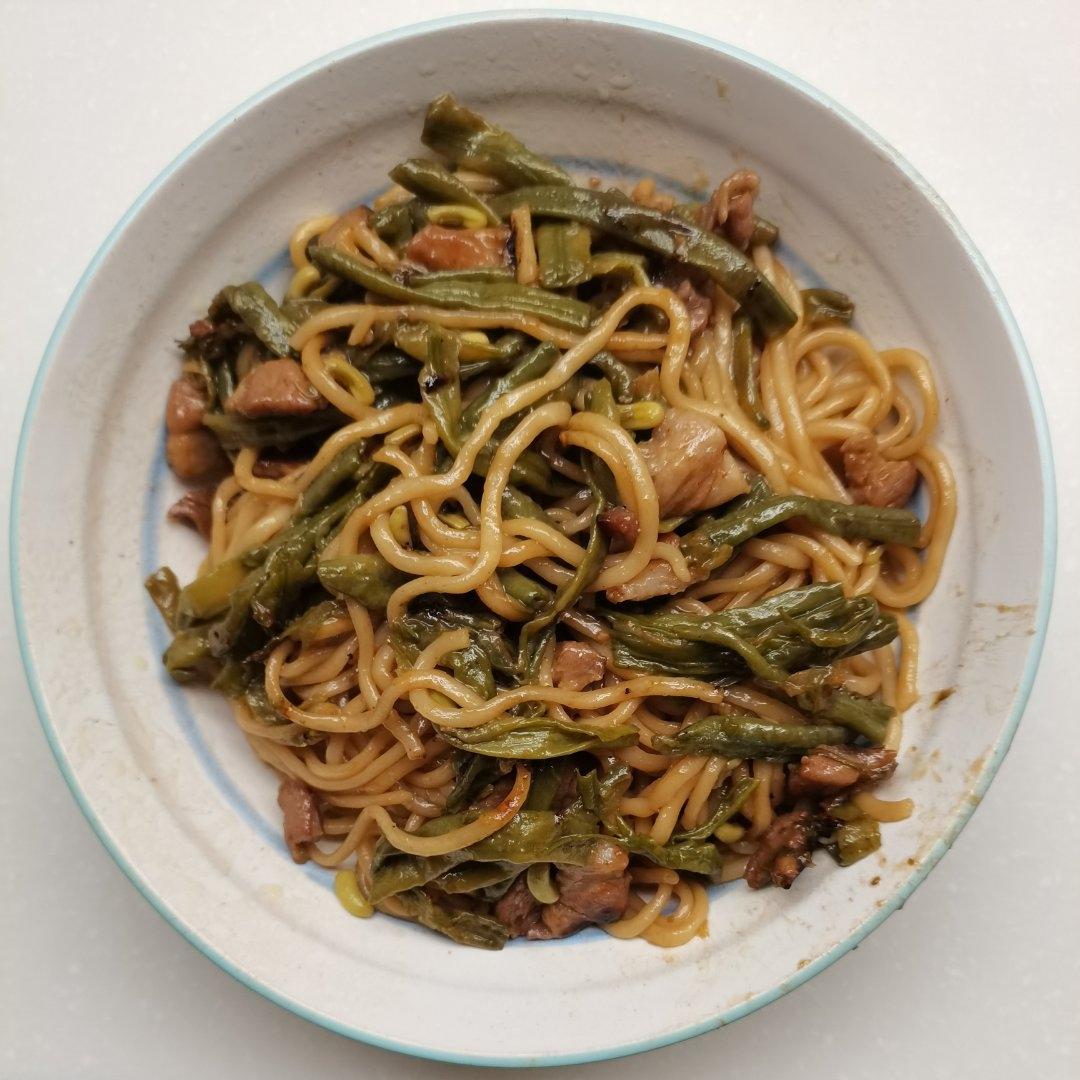 豆角焖面