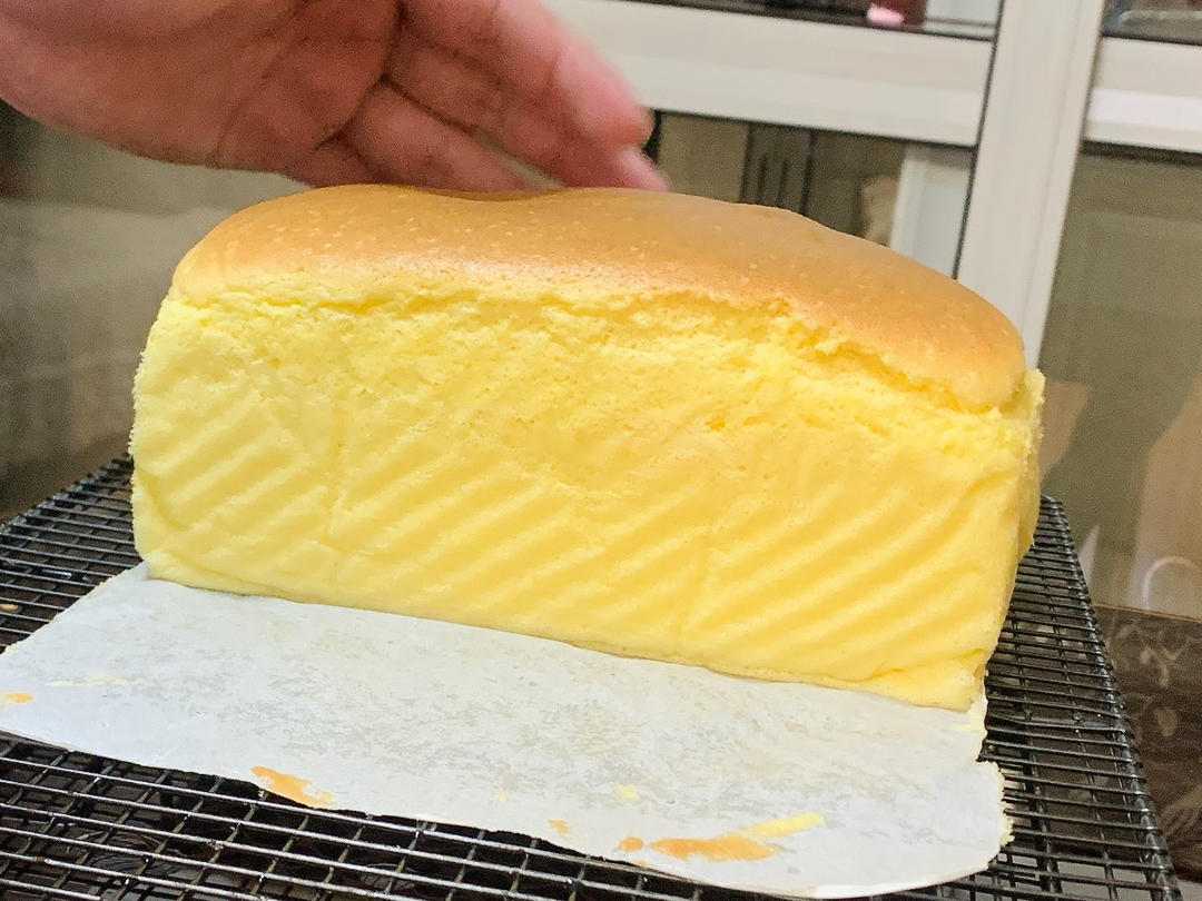 堪比柯基屁股
爆浆芝士🧀古早蛋糕