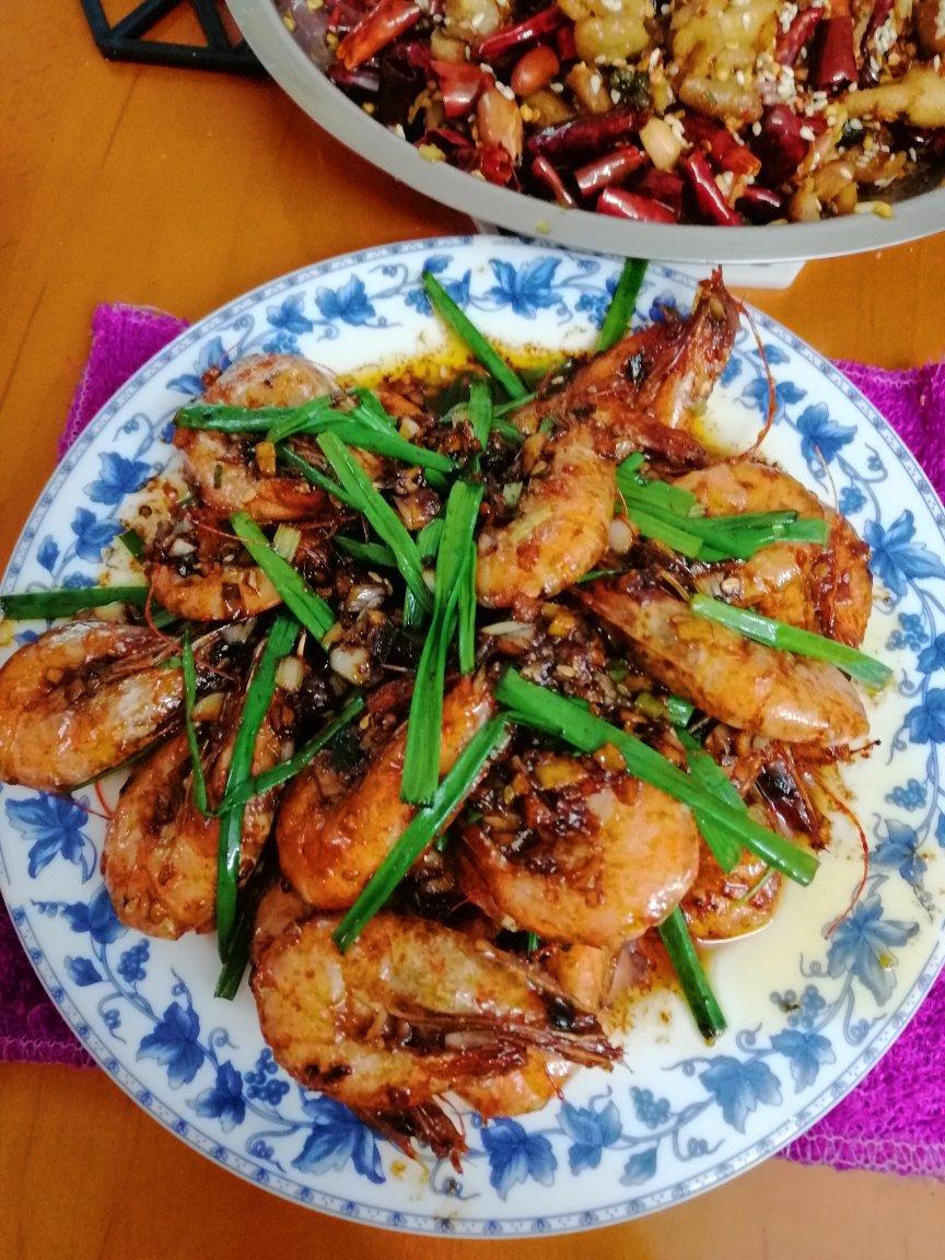 10分钟快手❗️油焖大虾好吃到舔盘，巨简单