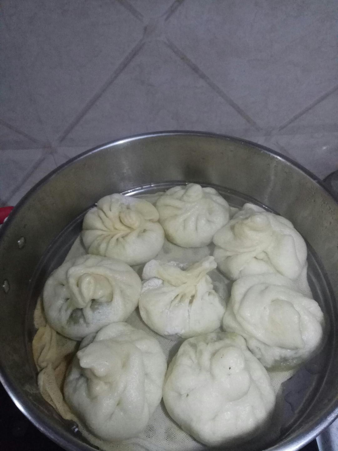 胡萝卜木耳鸡蛋素包子